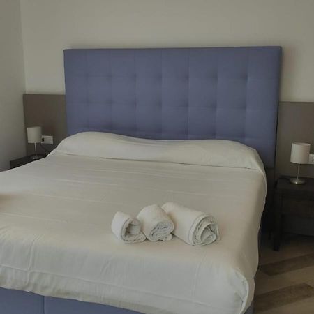 סאפרי La Perla Del Tirreno Guest House מראה חיצוני תמונה