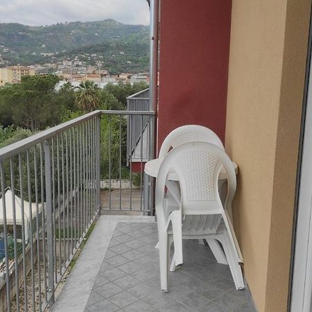 סאפרי La Perla Del Tirreno Guest House מראה חיצוני תמונה