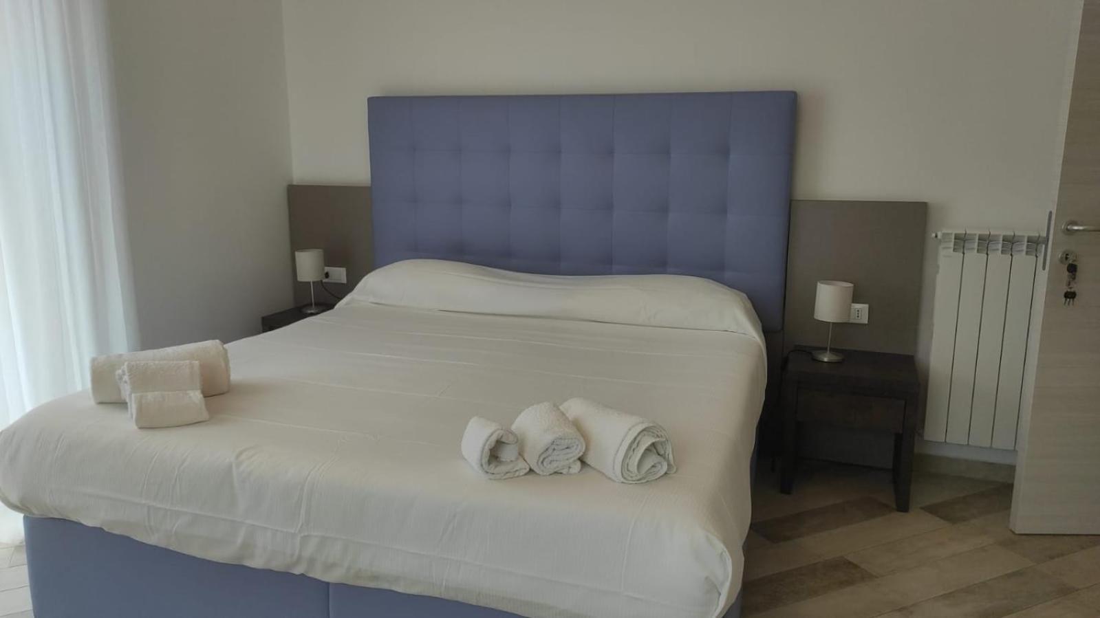 סאפרי La Perla Del Tirreno Guest House מראה חיצוני תמונה